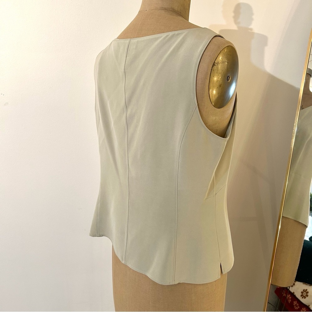 Talbots women’s Tan Cream 100% Silk Sleeveless Blouse Sz 14 - Picture 5 of 16
